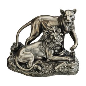 LION AND LIONESS STATUE