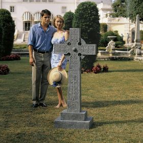 CHISHOLM HIGHLAND CELTIC CROSS                  NR