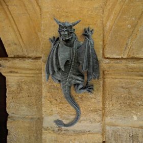 GARGOYLE DEMON ON THE LOOSE